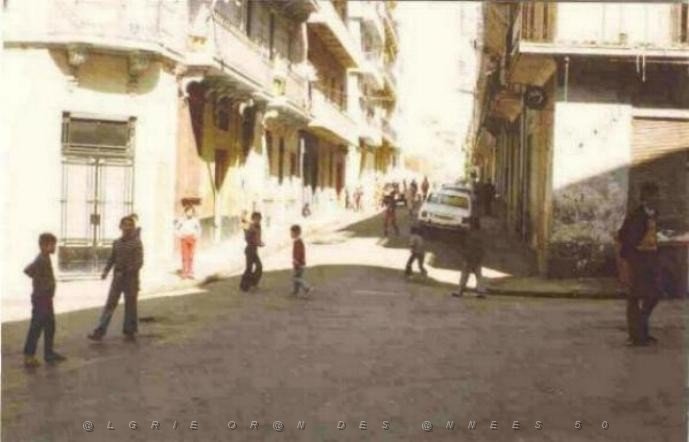 SAINT PIERRE RUE DUMANOIR 1984.JPG